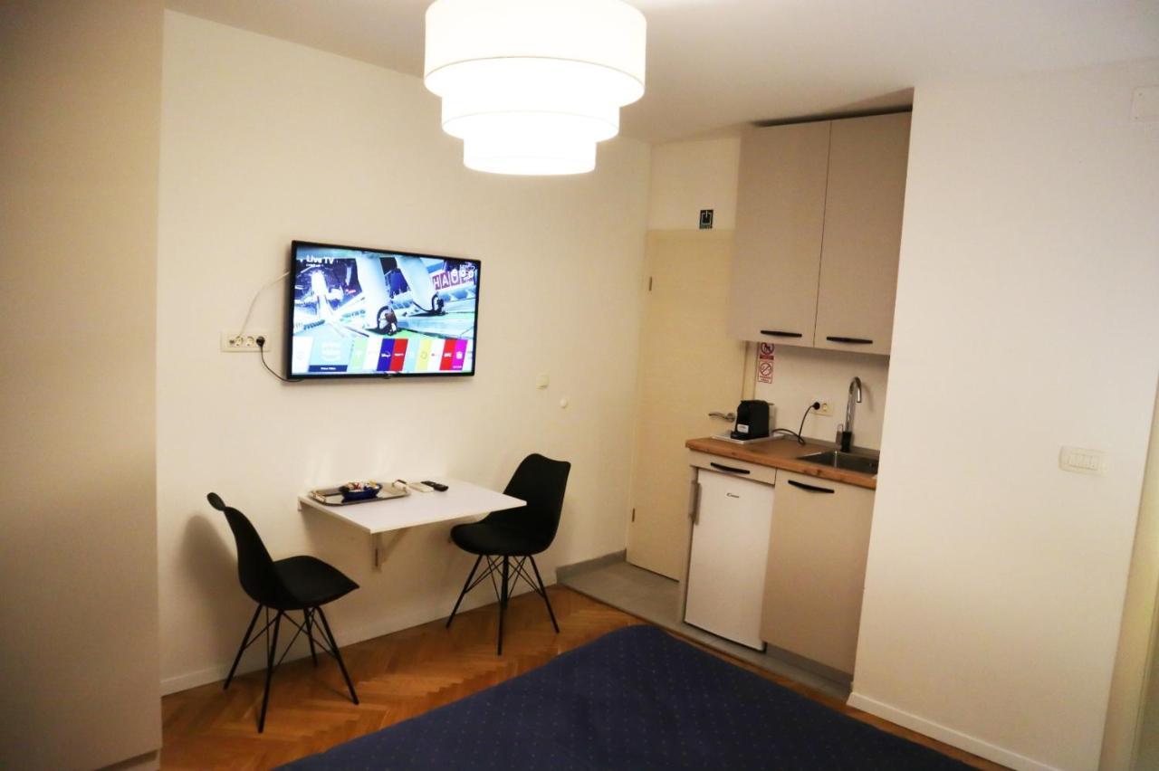 Room Nada Split Bagian luar foto