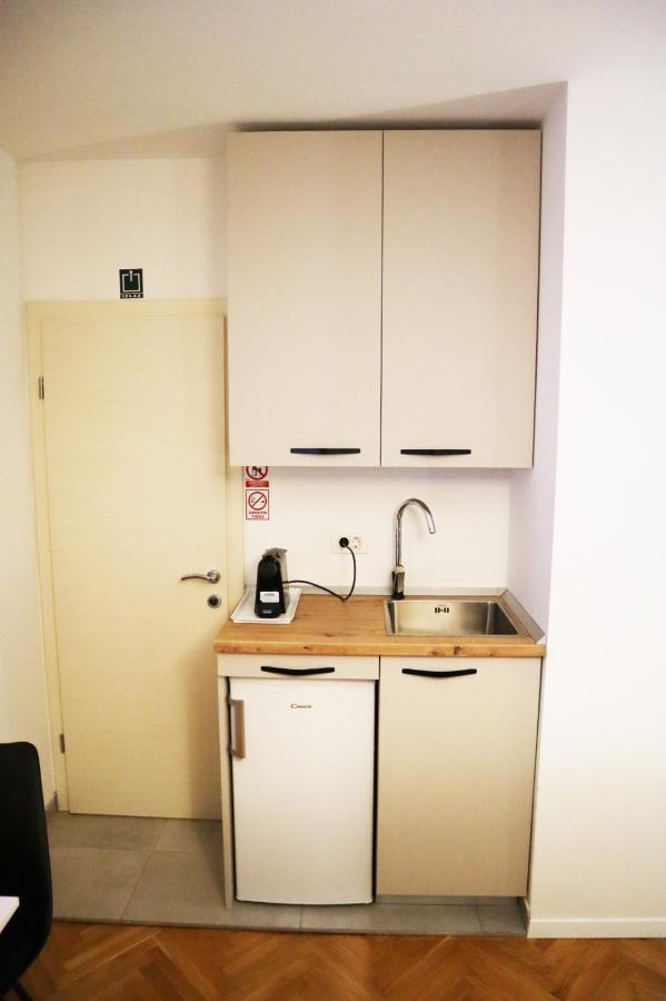 Room Nada Split Bagian luar foto